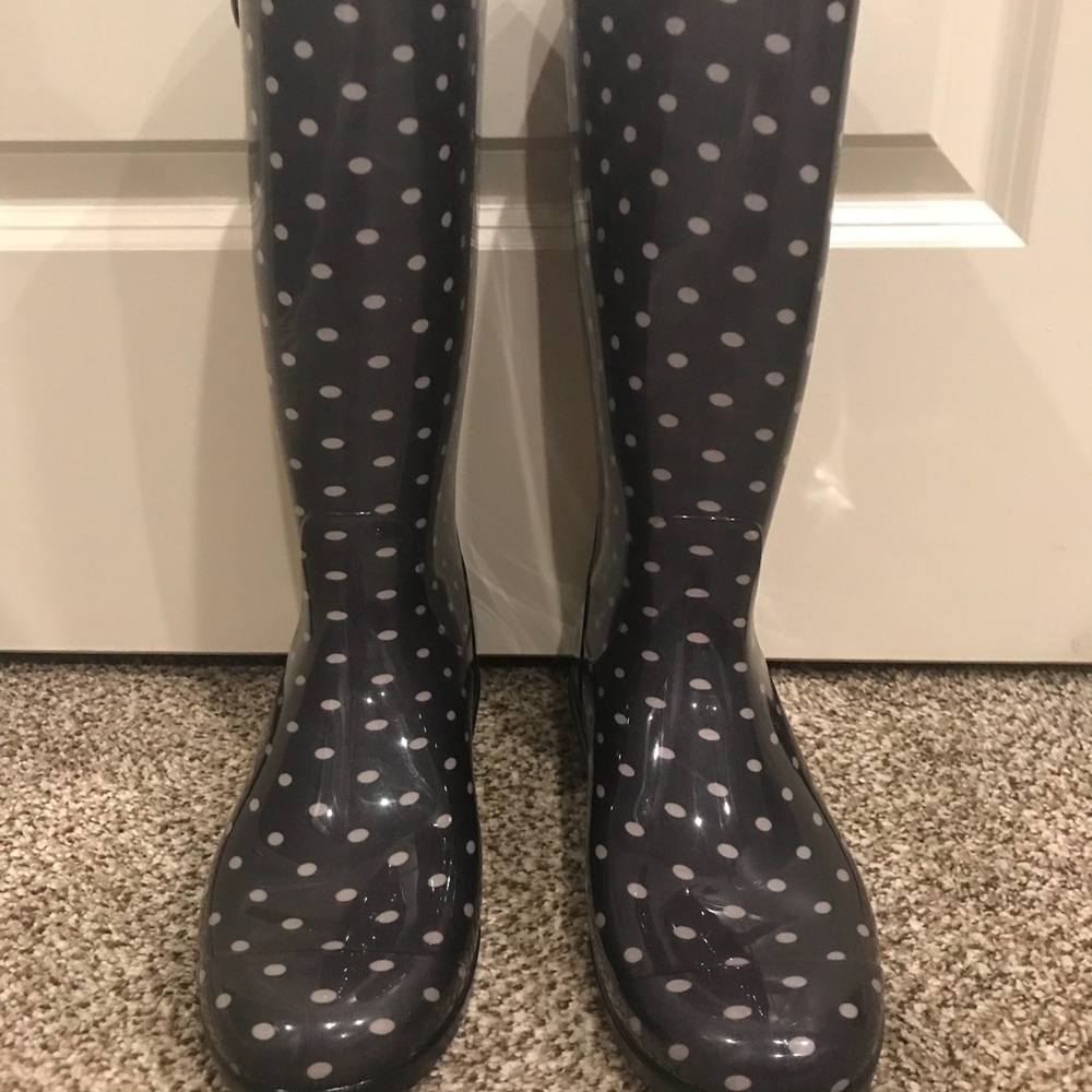 Ugg boots. Navy with white polka dots.